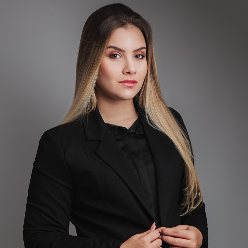 Dra. Letícia Cavalheiro